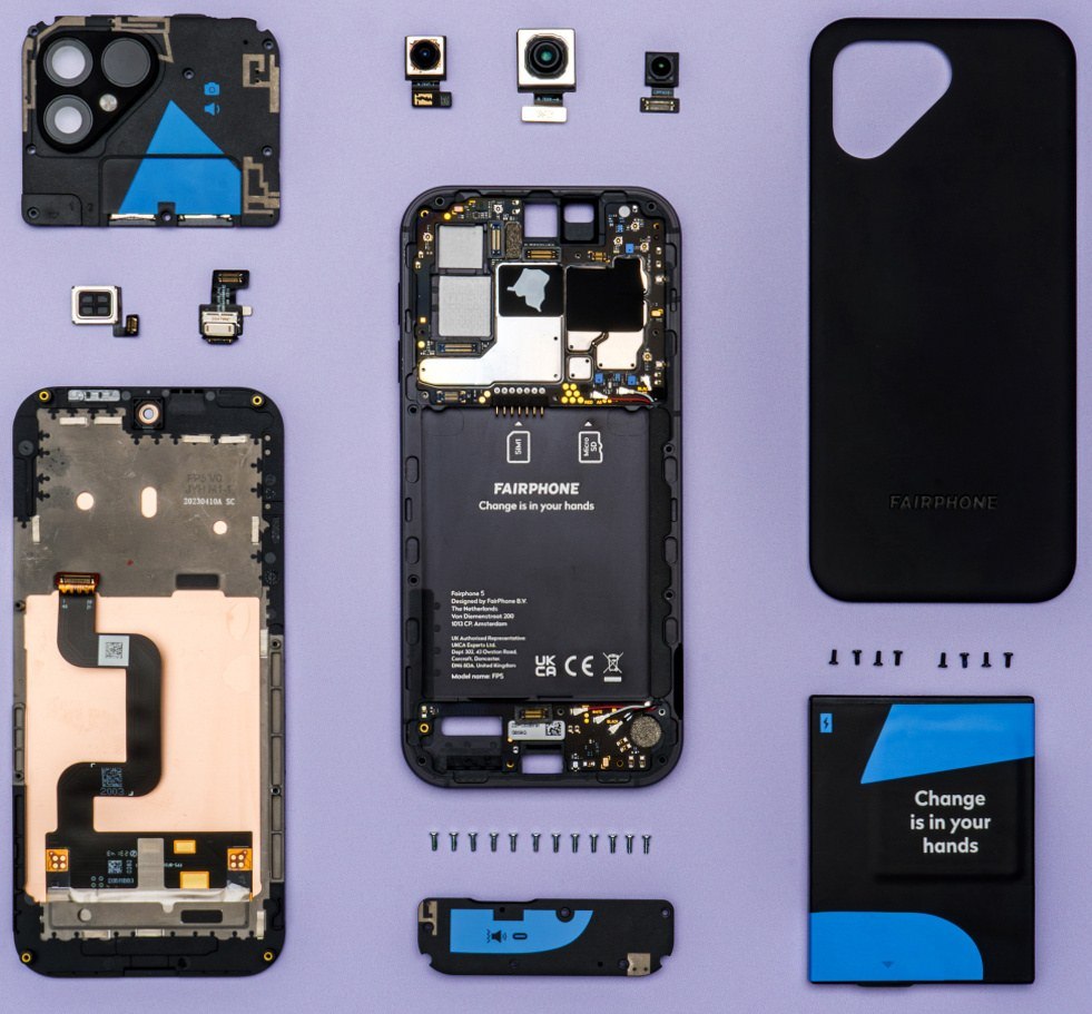 Teardown of Fairphone 5, showing internal components of the phone. (Fairphone 5)